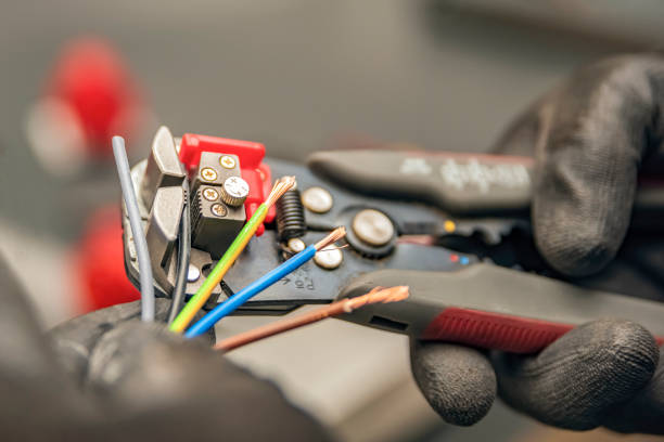 Best Local Electrician Companies  in Channelview, TX